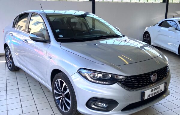 FIAT Tipo 1.4 95 cv Mirror MY19 E6d Berline (faibles kms)