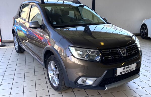 DACIA Sandero II Stepway 1.5 Dci 90 (Faible Kms)