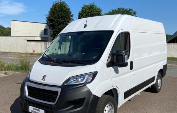 PEUGEOT Boxer 330 L2H2 Fourgon BlueHdi 140cv Asphalt (Faible kms)