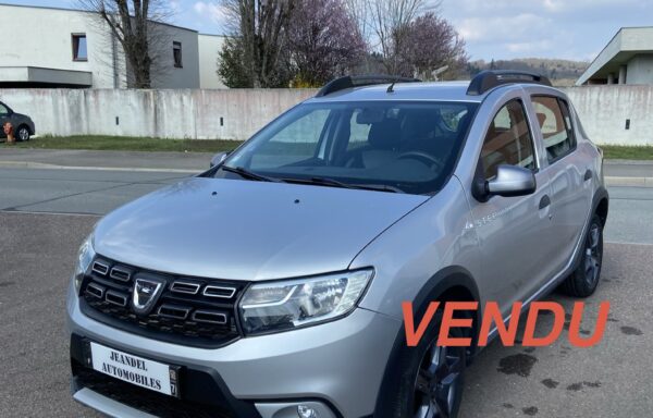 DACIA Sandero Stepway Tce 90 (Très faible kms)