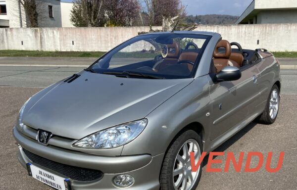 PEUGEOT 206 CC 1.6 16v 110cv Roland Garros (Faibles kms)
